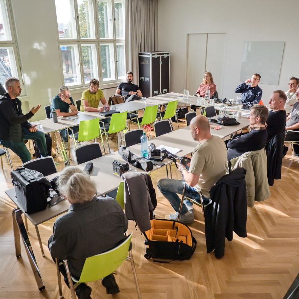 Workshop v KKC Hviezda. Lektor s poslucháčmi.